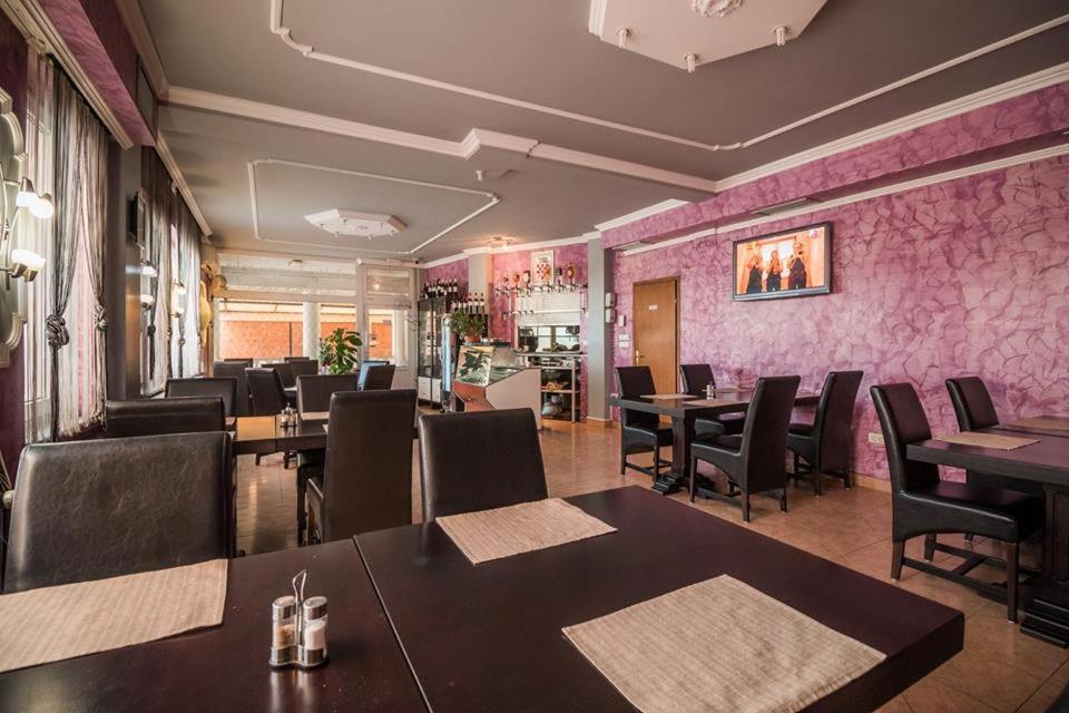 Domin Osijek Otel Dış mekan fotoğraf